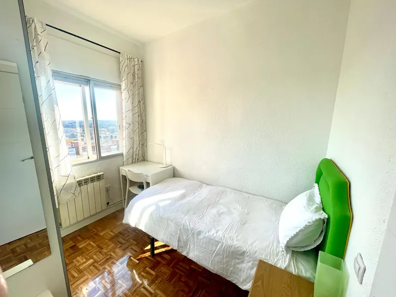 23 Menasalbas Street, Madrid - in Madrid