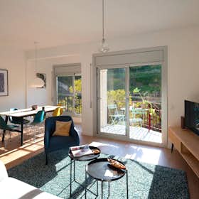 Apartment for rent for €1,550 per month in Barcelona, Passeig de Montjuïc