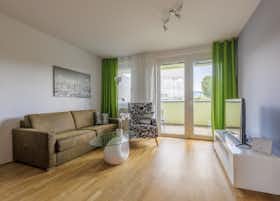 Apartment for rent for €1,800 per month in Vienna, Susi-Nicoletti-Weg
