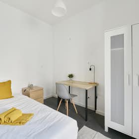 Cameră privată de închiriat pentru 500 EUR pe lună în Lisbon, Rua de David Lopes