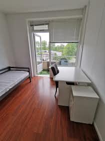 Privé kamer te huur voor € 1.290 per maand in Amsterdam, Van Boshuizenstraat