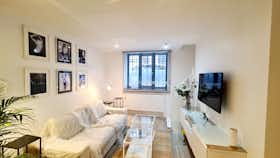 Apartament de închiriat pentru 950 EUR pe lună în Saint-Gilles, Rue de Danemark