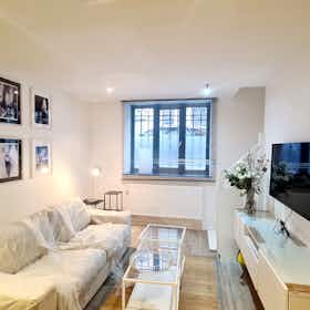 Appartamento in affitto a 950 € al mese a Saint-Gilles, Rue de Danemark