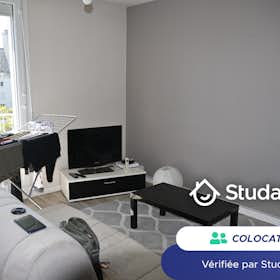 Stanza privata for rent for 400 € per month in Rennes, Rue de Franche-Comté