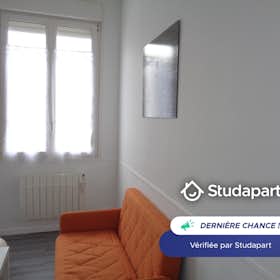 Apartment for rent for €520 per month in Reims, Rue Clovis