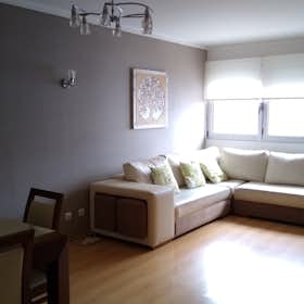 Apartment for rent for €1,900 per month in Lisbon, Rua José Cardoso Pires