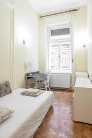 Private room for rent for HUF 147,118 per month in Veszprém, Vas utca 7