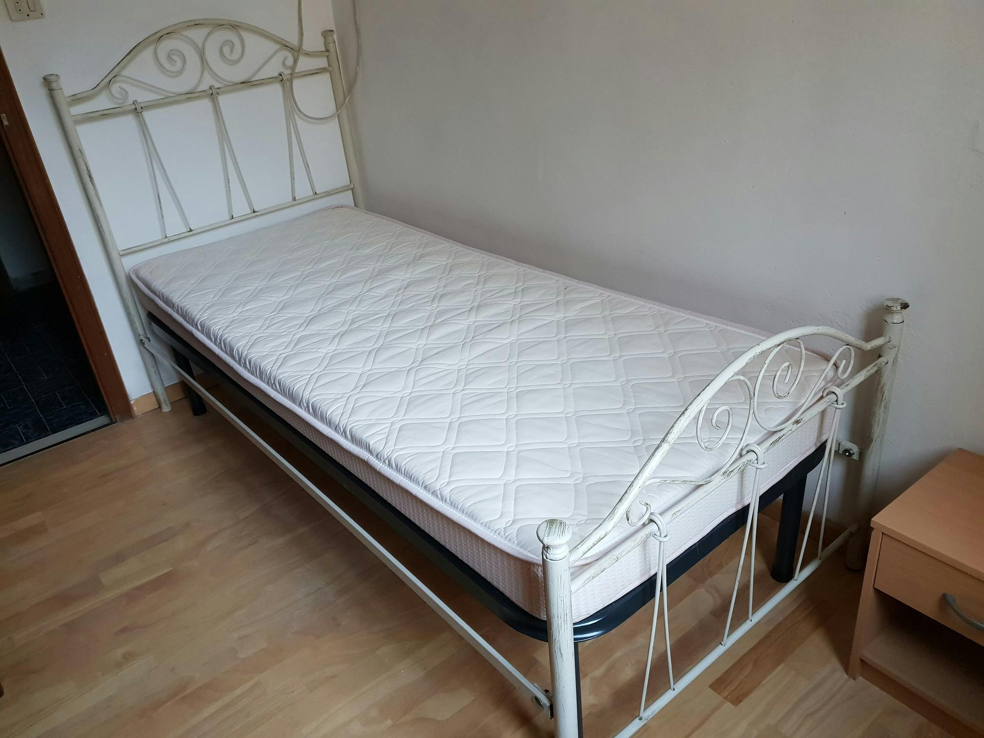 Отдельная комната сдается в аренду за 450 € в месяц в Trento, Piazza Santa Maria Maggiore