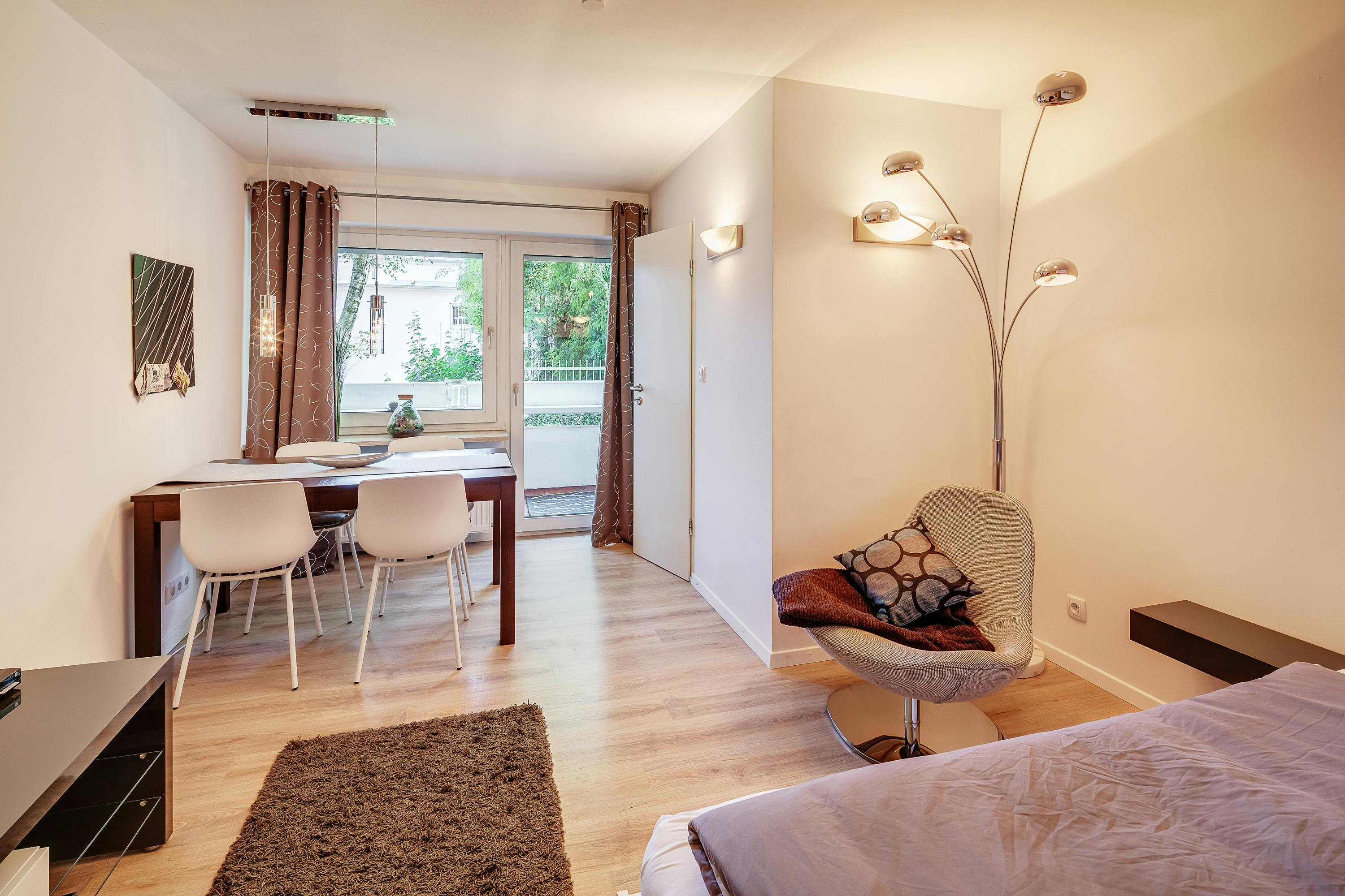 Appartement te huur voor € 1.400 per maand in Munich, Nietzschestraße