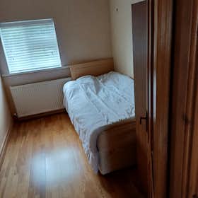 Privé kamer for rent for € 850 per month in Dublin, Killester Park