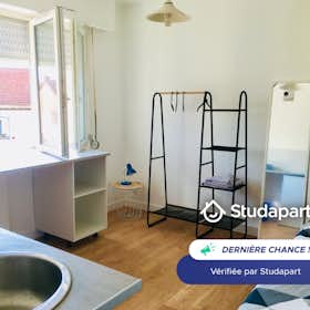 Lägenhet att hyra för 390 € i månaden i Aulnoy-lez-Valenciennes, Chemin Vert