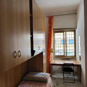 Private room for rent for €400 per month in Rome, Via Masurio Sabino
