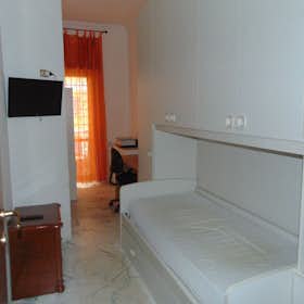 Private room for rent for €425 per month in Rome, Via Masurio Sabino