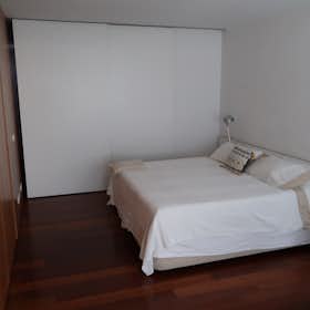 Apartment for rent for €3,500 per month in Madrid, Calle de Alcántara