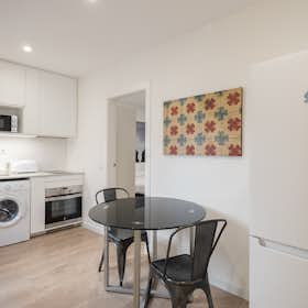 Studio for rent for €2,040 per month in Barcelona, Carrer de Pelai