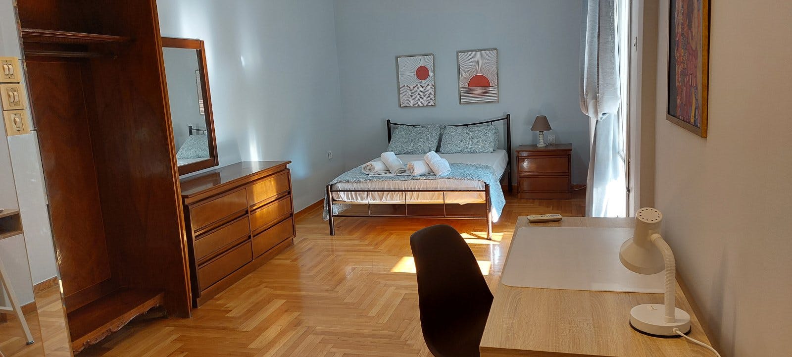 Elpidos, Athens preview