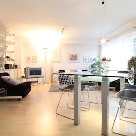 公寓 正在以 €2,150 的月租出租，其位于 Munich, Phantasiestraße