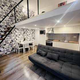 Studio for rent for HUF 243,246 per month in Budapest, Teréz körút