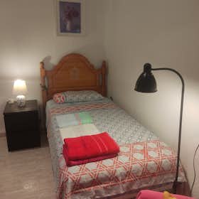 Private room for rent for €240 per month in Murcia, Calle San José