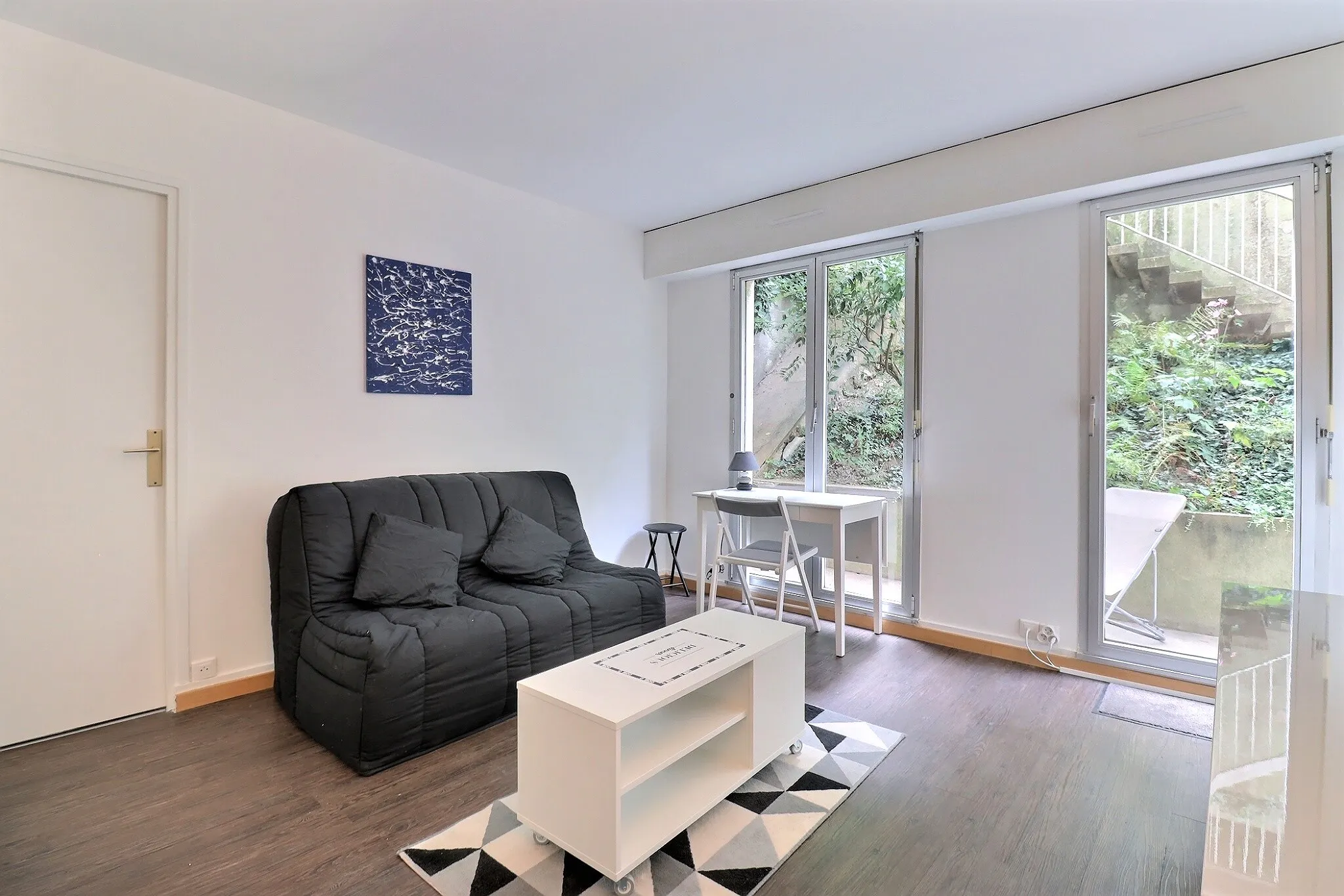 Rue Bachelet, Paris preview