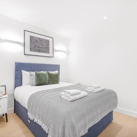 Apartamento en alquiler por 2495 GBP al mes en London, Highgate Hill