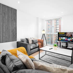 Apartment for rent for £2,400 per month in Birmingham, Granville Street