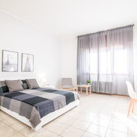 Отдельная комната сдается в аренду за 470 € в месяц в Vicenza, Via Firenze