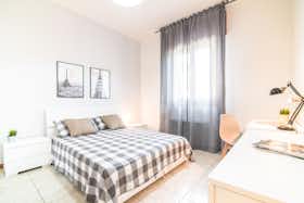 Habitación privada en alquiler por 430 € al mes en Vicenza, Via Firenze