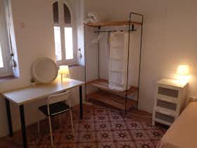 Private room for rent for €540 per month in Málaga, Calle Ollerías