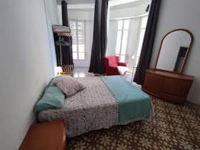 Private room for rent for €650 per month in Málaga, Calle Ollerías