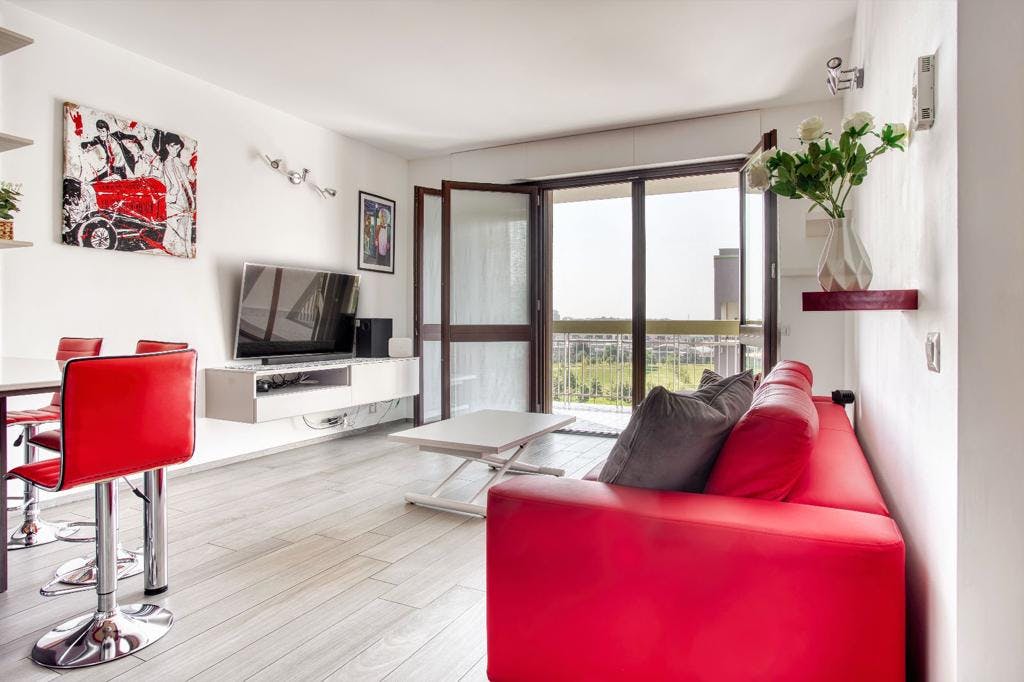 Via Luigi Mengoni, Milan preview