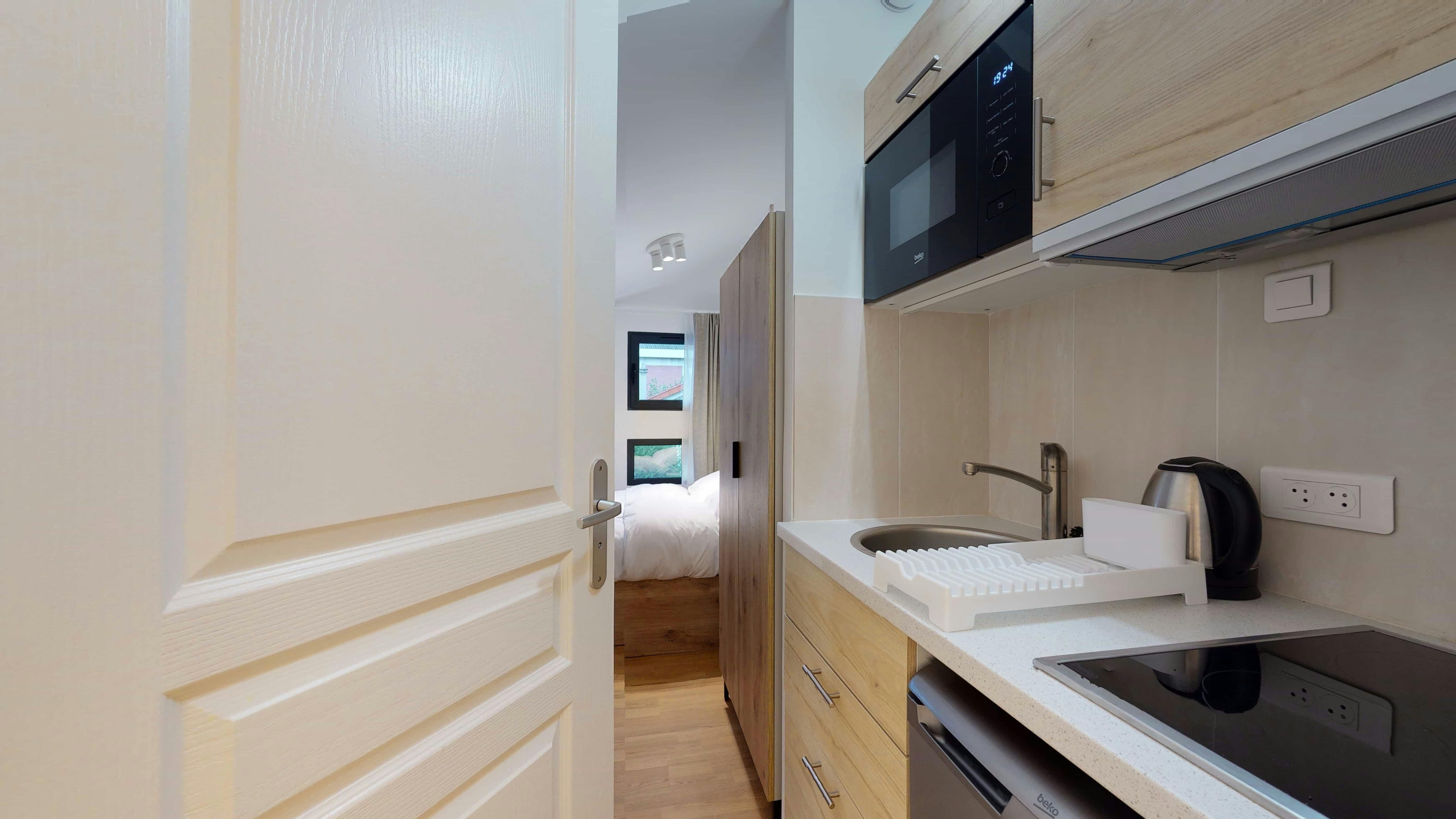 Apartment Villejuif, 1 bed, 15m² — photo 9