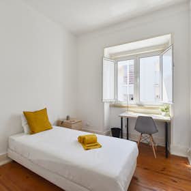 WG-Zimmer for rent for 500 € per month in Lisbon, Rua de David Lopes