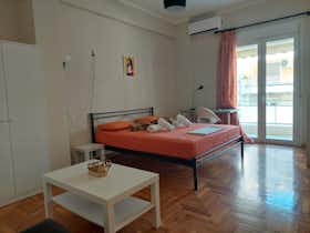 Apartament de închiriat pentru 750 EUR pe lună în Athens, Pipinou