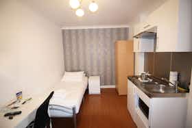 单间公寓 正在以 £2,169 的月租出租，其位于 Croydon, High Street