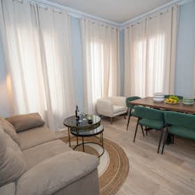 Apartment for rent for €2,500 per month in Madrid, Calle de Topete