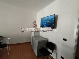Apartamento para alugar por € 1.380 por mês em Caserta, Corso Trieste
