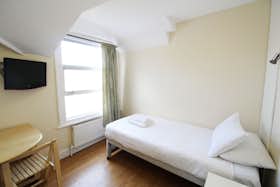 单间公寓 正在以 £2,160 的月租出租，其位于 London, Franciscan Road