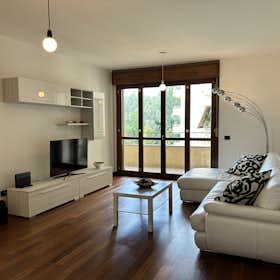 Apartamento for rent for 1800 € per month in Milan, Via Pompeo Marchesi