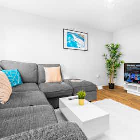Wohnung zu mieten für 2.800 £ pro Monat in Stourbridge, Stewkins