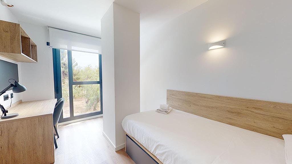 Kawalerka do wynajęcia za 852 € miesięcznie w mieście Burjassot, Calle Mariano Aser