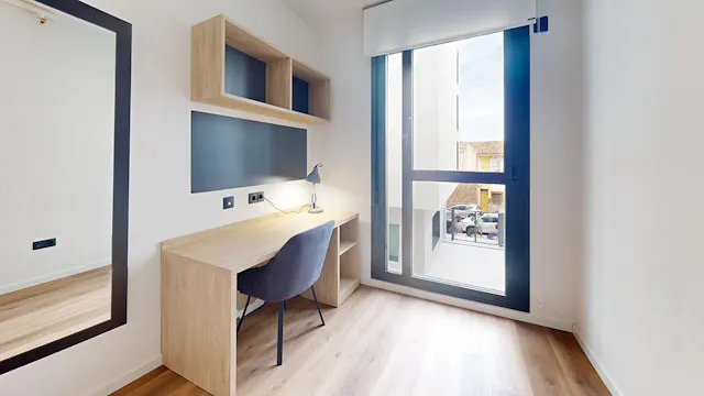 Private room in Calle Mariano Aser, Burjassot (1379387) room image 2