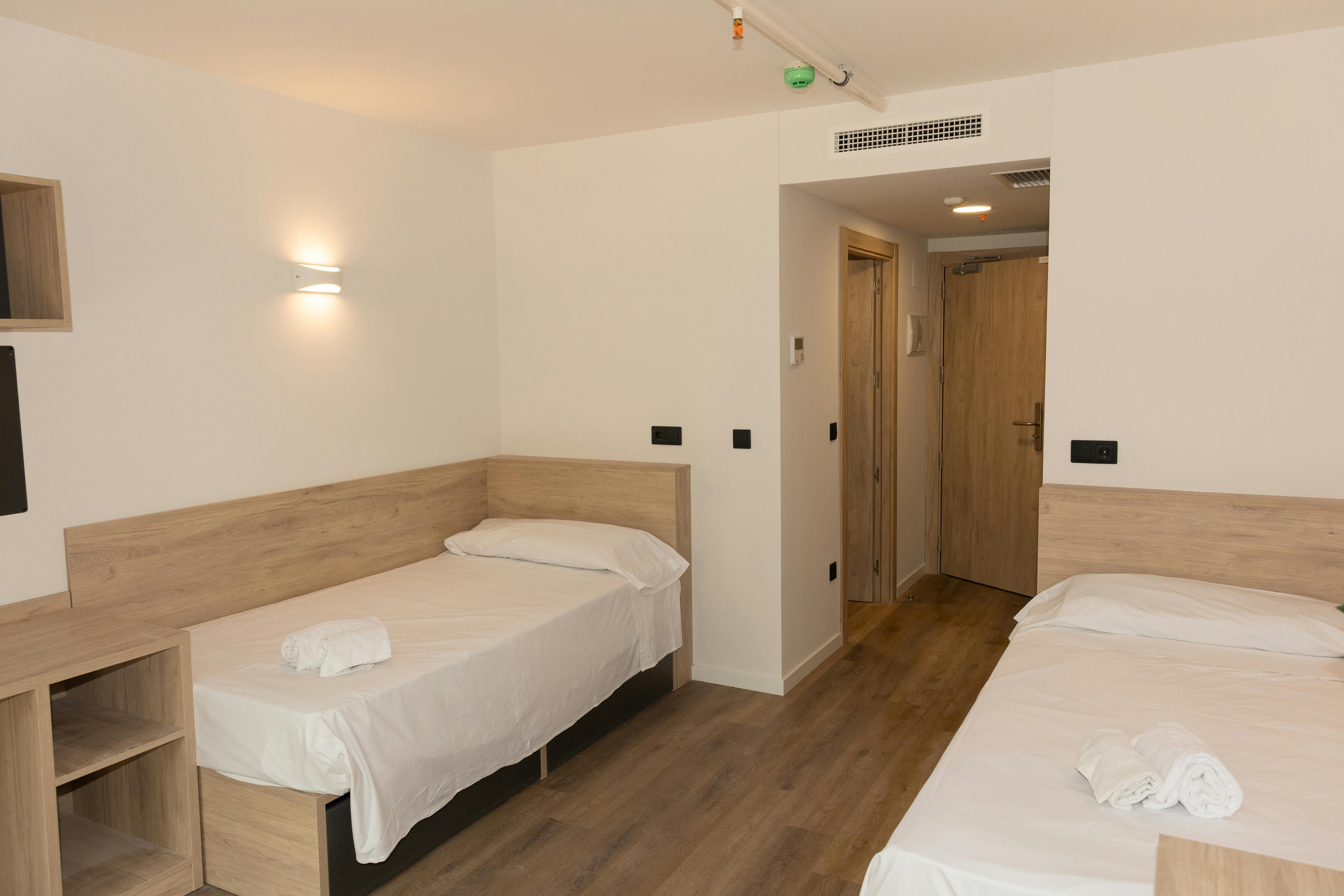 Single room Burjassot, 1 bed, 9m² — photo 17