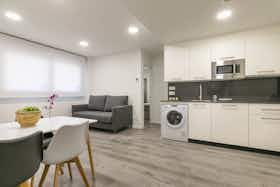 Shared room for rent for €625 per month in Getafe, Calle Alcalde Ángel Arroyo