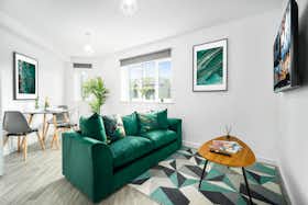 Appartement à louer pour 2 800 £GB/mois à Cradley Heath, Cradley Road