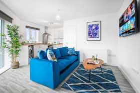 Appartement te huur voor £ 2.800 per maand in Cradley Heath, Chester Road
