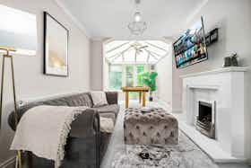 Lägenhet att hyra för 3 400 GBP i månaden i Birmingham, Shirley Road