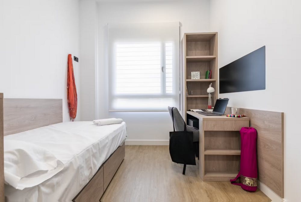 Studio for rent for €1,351 per month in Madrid, Calle de Sinesio Delgado