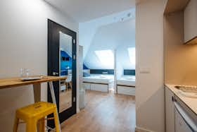 Gedeelde kamer te huur voor € 449 per maand in Sevilla, Avenida de la Palmera