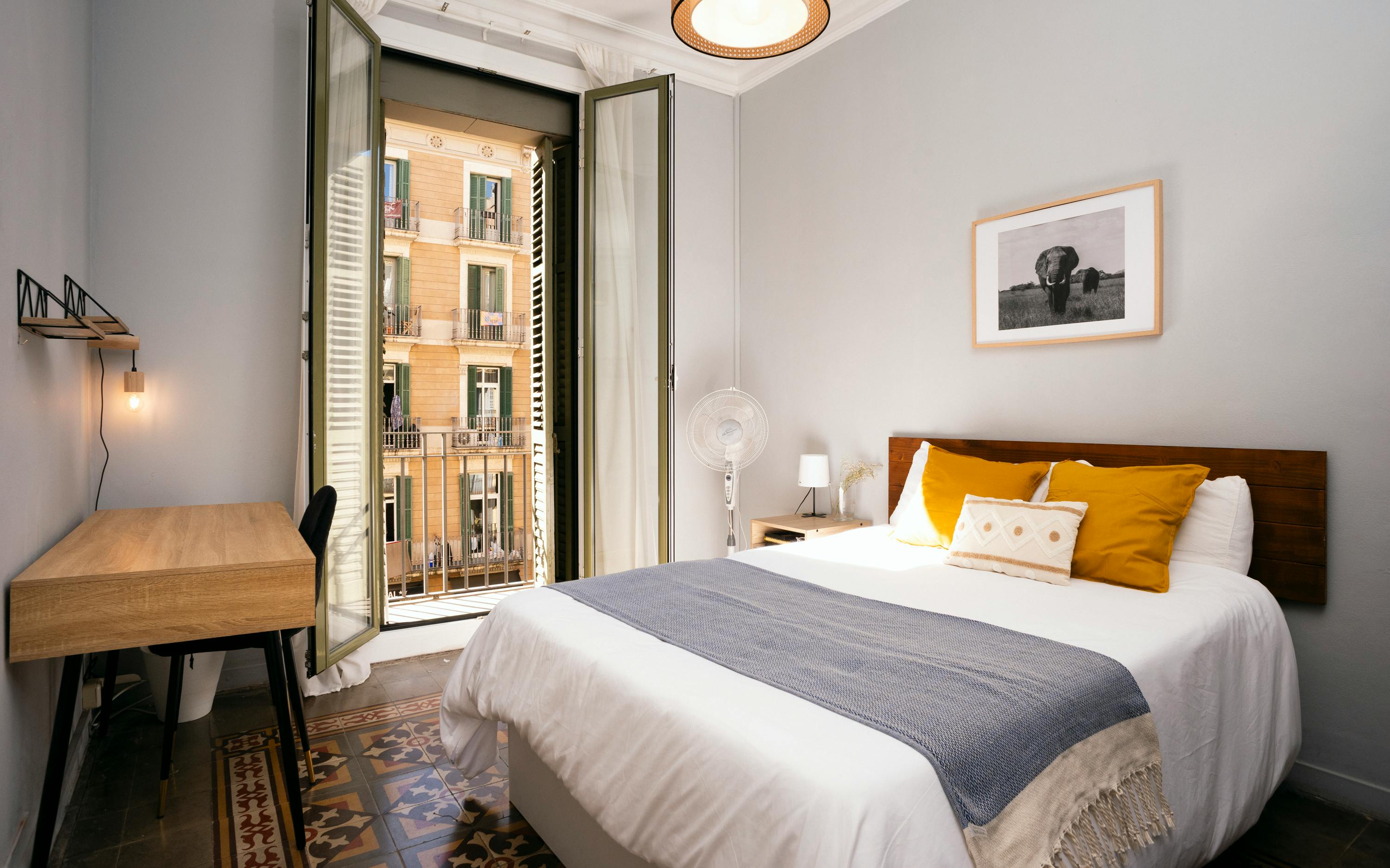 Carrer de Balmes, Barcelona preview